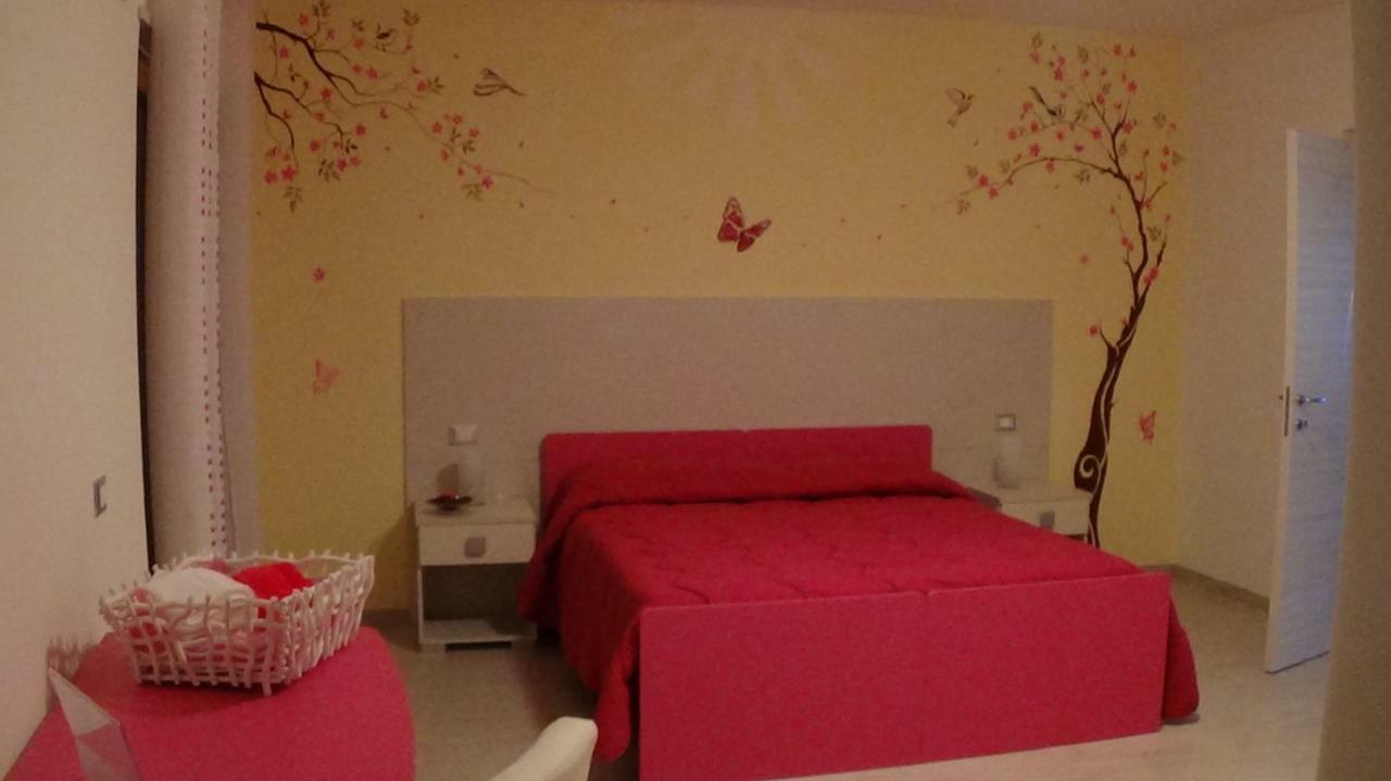 Quattro Stagioni Hotel Падула Екстериор снимка